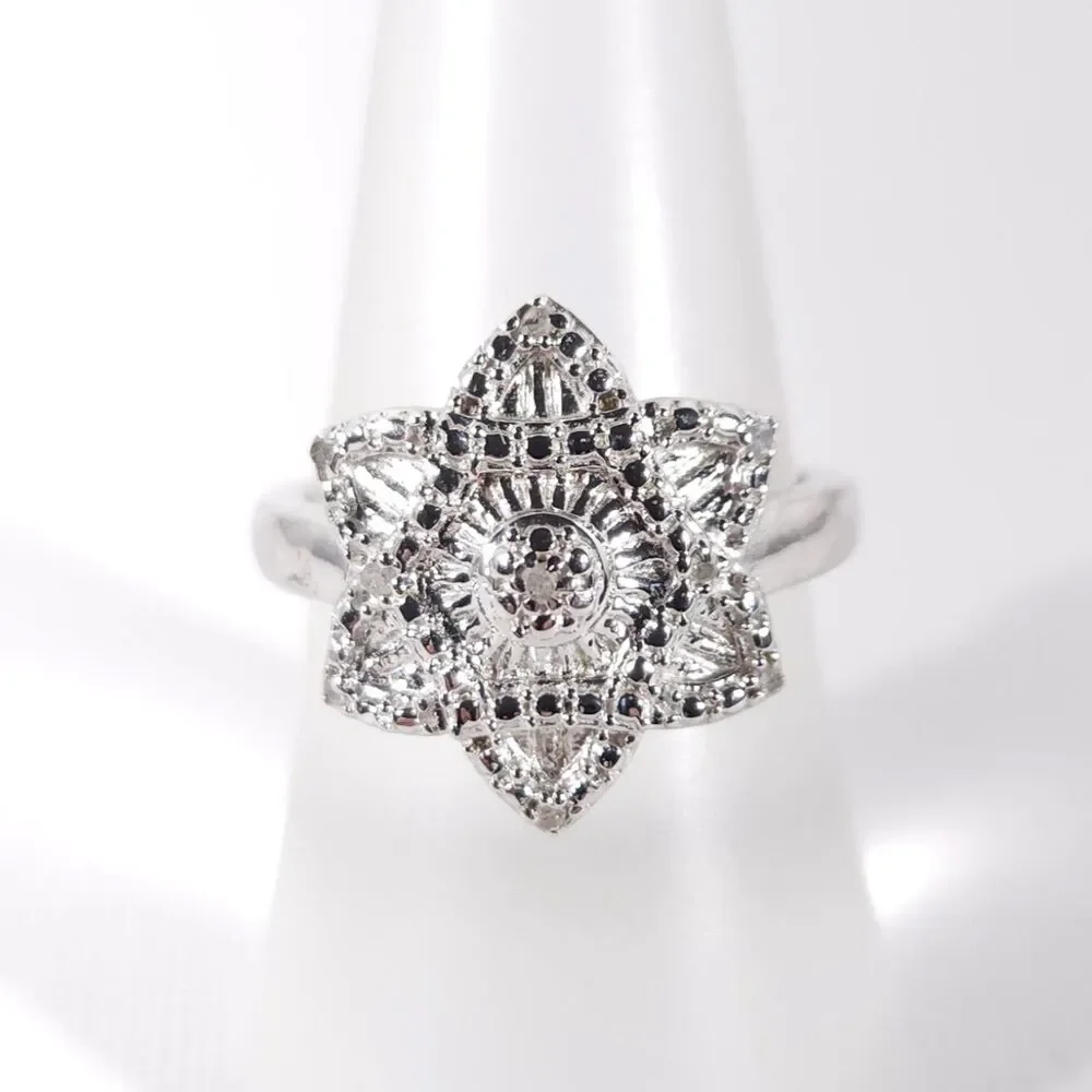 Sterling Silver Star Ring with Diamond Accents Size 6-3/4